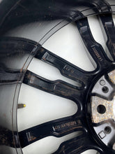 Load image into Gallery viewer, 1x Alufelge 19 Zoll 5x120 7850021 BMW 3 F30 F31 Rim Wheel FEL2045726073yg