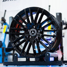 Laden Sie das Bild in den Galerie-Viewer, 4x Alufelge 18 Zoll 7.5" 5x112 40ET A2064014900 Mercedes-Benz Glc Clk Slc FEL7699304527ls