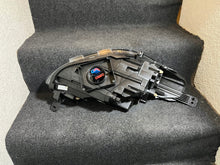 Load image into Gallery viewer, Frontscheinwerfer Ford Fiesta 32657867 Links Scheinwerfer Headlight SCH2811953470to