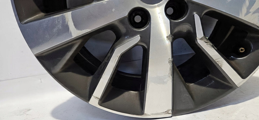 1x Alufelge 17 Zoll 7.0" 5x108 46ET Silber 9806454377 Toyota Proace Rim Wheel