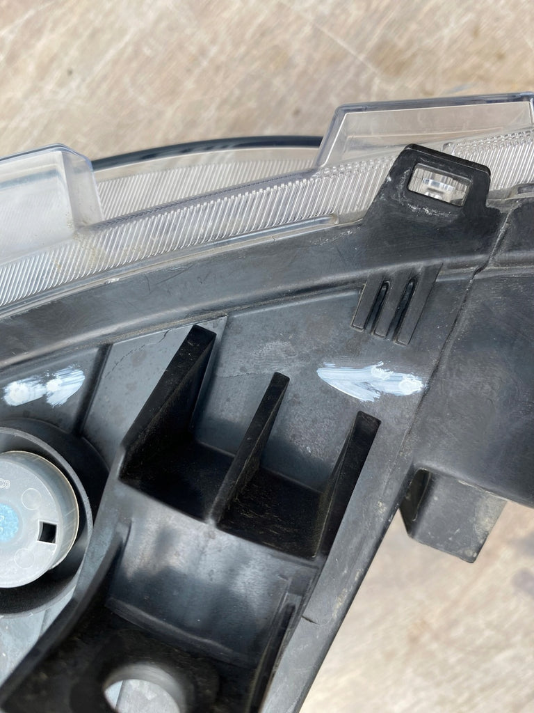 Frontscheinwerfer Mercedes-Benz Sprinter A9109065800 90139119AF Rechts Headlight