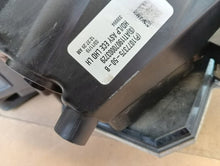 Laden Sie das Bild in den Galerie-Viewer, Frontscheinwerfer Tesla Model 3 107735750 Links Scheinwerfer Headlight