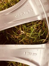 Load image into Gallery viewer, 1x Alufelge 19 Zoll 9.5" 5x120 39ET 6859877 BMW 7 Rim Wheel FEL9381393571vh