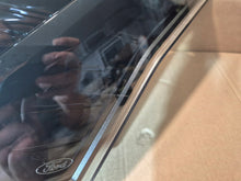Laden Sie das Bild in den Galerie-Viewer, Frontscheinwerfer Ford Transit GK3113W030BB Links Scheinwerfer Headlight