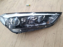 Laden Sie das Bild in den Galerie-Viewer, Frontscheinwerfer Hyundai Tucson 92102-D7100 Rechts Scheinwerfer Headlight