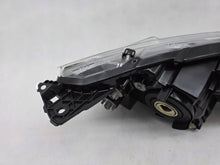 Laden Sie das Bild in den Galerie-Viewer, Frontscheinwerfer Honda Civic X 100-18562 Links Scheinwerfer Headlight