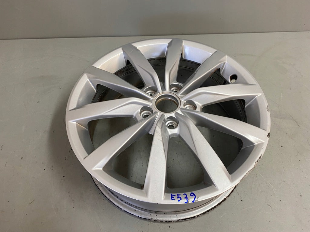 1x Alufelge 17 Zoll 6.0" 5x112 48ET Glanz 5G0601025 VW Golf Vii Rim Wheel FEL6723913769nz