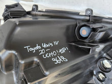 Load image into Gallery viewer, Frontscheinwerfer Toyota Yaris Rechts Scheinwerfer Headlight SCH1018961159mk