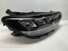 Laden Sie das Bild in den Galerie-Viewer, Frontscheinwerfer VW Passat B8 3G1941036Q Rechts Scheinwerfer Headlight