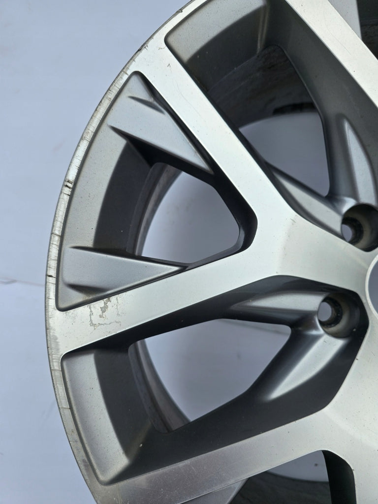 1x Alufelge 18 Zoll 8.0" 5x112 40ET Glanz Silber 3AA601025S VW Passat B7 FEL8467342273rz