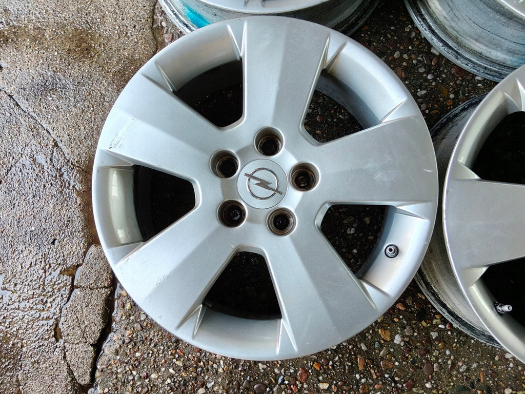 4x Alufelge 16 Zoll 6.5" 5x110 41ET Glanz Silber Opel Vectra Rim Wheel FEL4250732169uv