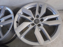 Laden Sie das Bild in den Galerie-Viewer, 4x Alufelge 18 Zoll 8.0" 5x112 39ET Glanz Silber 80A601025 Audi Q5 Q3 Rim Wheel FEL8283673496hy