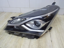 Load image into Gallery viewer, Frontscheinwerfer Toyota Yaris LED Links Scheinwerfer Headlight