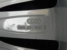 Load image into Gallery viewer, 1x Alufelge 17 Zoll 6.5&quot; 5x112 33ET Glanz Silber 8U0601025E Audi Q3 Rim Wheel