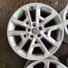 Laden Sie das Bild in den Galerie-Viewer, 4x Alufelge 18 Zoll 8.0" 5x112 45ET Glanz Silber 81A601025R Audi Rim Wheel FEL7780035002xw