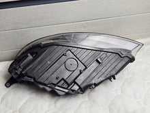 Laden Sie das Bild in den Galerie-Viewer, Frontscheinwerfer Volvo V40 S40 31420004 107100174982 Rechts Headlight SCH5543560708aj