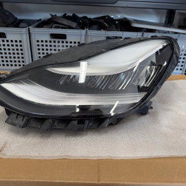 Frontscheinwerfer Tesla Model 3 1077375-31-B LED Links Scheinwerfer Headlight SCH7131127600eg