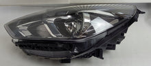 Laden Sie das Bild in den Galerie-Viewer, Frontscheinwerfer Hyundai I30 III 92101-G4510 Ein Stück (Rechts oder Links)