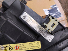 Laden Sie das Bild in den Galerie-Viewer, Frontscheinwerfer BMW E91 E90 7161672 Xenon Rechts Scheinwerfer Headlight SCH6144943265ve