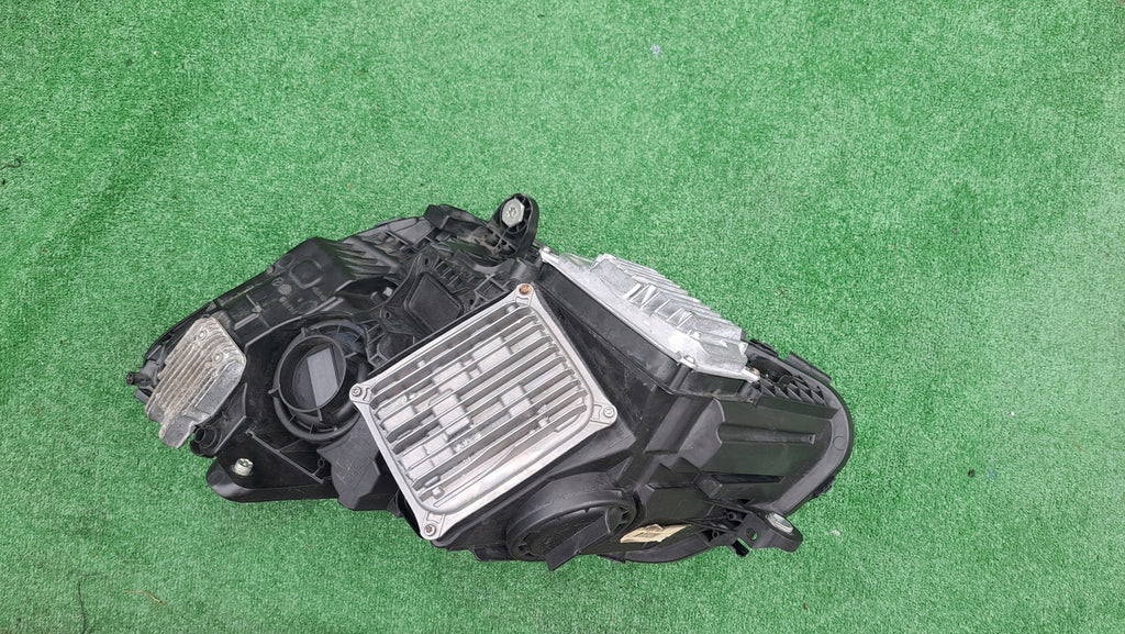 Frontscheinwerfer Mercedes-Benz W205 A2059061606 LED Rechts Headlight SCH9559375151jg