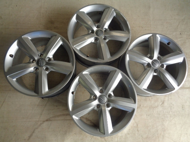 4x Alufelge 17 Zoll 7.5" 5x112 56ET Glanz Silber 8P0601025AL Audi A3 Rim Wheel