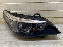 Laden Sie das Bild in den Galerie-Viewer, Frontscheinwerfer BMW E60 E61 Xenon Rechts Scheinwerfer Headlight