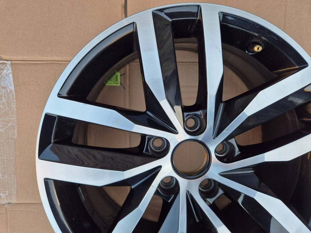 1x Alufelge 17 Zoll 7.0" 5x112 49ET 5G0601025D VW Golf Vii Rim Wheel FEL8925219537sw