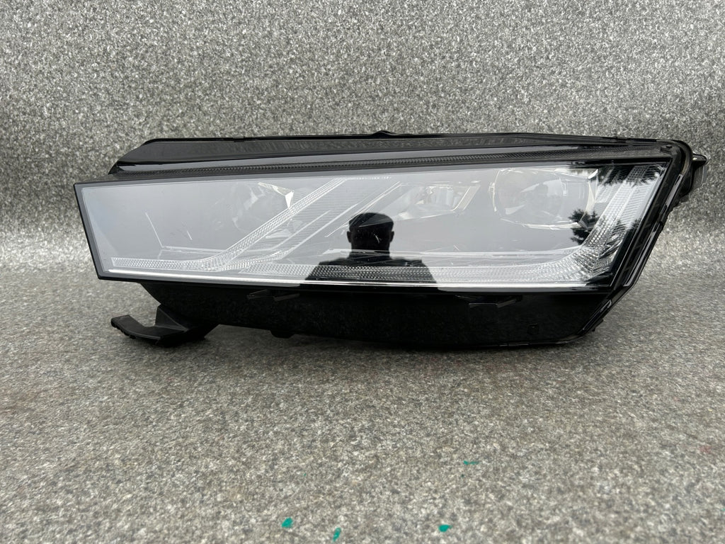 Frontscheinwerfer Skoda Octavia IV 5E4941015A Links Scheinwerfer Headlight SCH1544393764zb