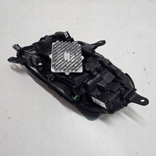 Laden Sie das Bild in den Galerie-Viewer, Frontscheinwerfer Maserati I 06701588620 Links Scheinwerfer Headlight SCH6439411071dq