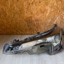 Load image into Gallery viewer, Frontscheinwerfer Toyota Corolla 81150-02S60 Full LED Links Headlight SCH7771720918hi