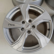 Laden Sie das Bild in den Galerie-Viewer, 4x Alufelge 17 Zoll 7.5" 5x112 46ET Glanz Silber Audi I Rim Wheel FEL6718494606ac