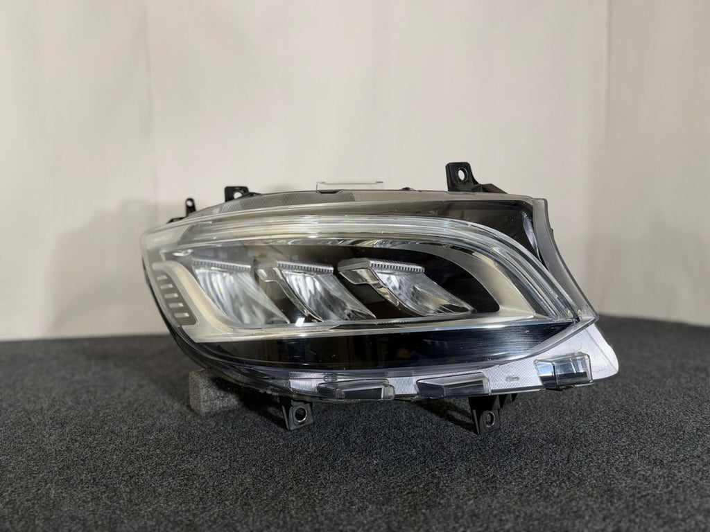 Frontscheinwerfer Mercedes-Benz Sprinter A9109067200 LED Rechts Headlight SCH1842961341tt