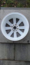 Load image into Gallery viewer, 1x Alufelge 15 Zoll 5.5" 4x100 41ET Glanz Silber 1ST601025 Seat Mii Citigo Up FEL9458356660tp