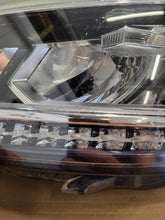 Laden Sie das Bild in den Galerie-Viewer, Frontscheinwerfer VW Touran 5TB941035C Links Scheinwerfer Headlight SCH9745801404fy