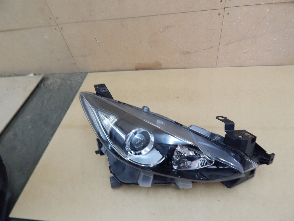 Frontscheinwerfer Mazda III BHR1-51040 Rechts Scheinwerfer Headlight SCH4683968096sj