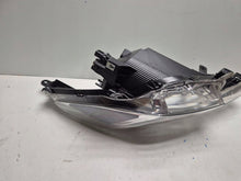 Laden Sie das Bild in den Galerie-Viewer, Frontscheinwerfer Mitsubishi Space Star Ein Stück (Rechts oder Links) Headlight