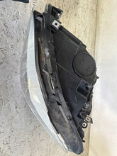 Load image into Gallery viewer, Frontscheinwerfer BMW 5 F11 F10 7203246 Xenon Ein Satz Scheinwerfer Headlight SCH3891597652tv