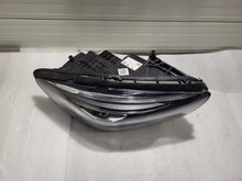 Laden Sie das Bild in den Galerie-Viewer, Frontscheinwerfer Mercedes-Benz W247 A2479062603 LED Rechts Headlight SCH1729402008iu