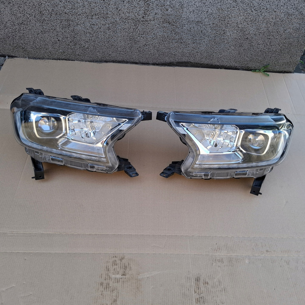 Frontscheinwerfer Ford Ranger JB3B-13E014A JB3B-13E015 LED Ein Satz Headlight SCH4862957983mn