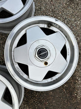 Laden Sie das Bild in den Galerie-Viewer, 1x Alufelge 15 Zoll 7.0" 5x100 35ET Rim Wheel FEL4143571102is