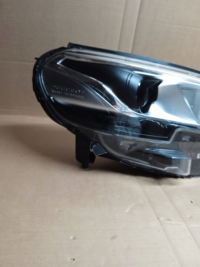 Frontscheinwerfer Peugeot Expert 9808235780-00 Xenon Rechts Headlight