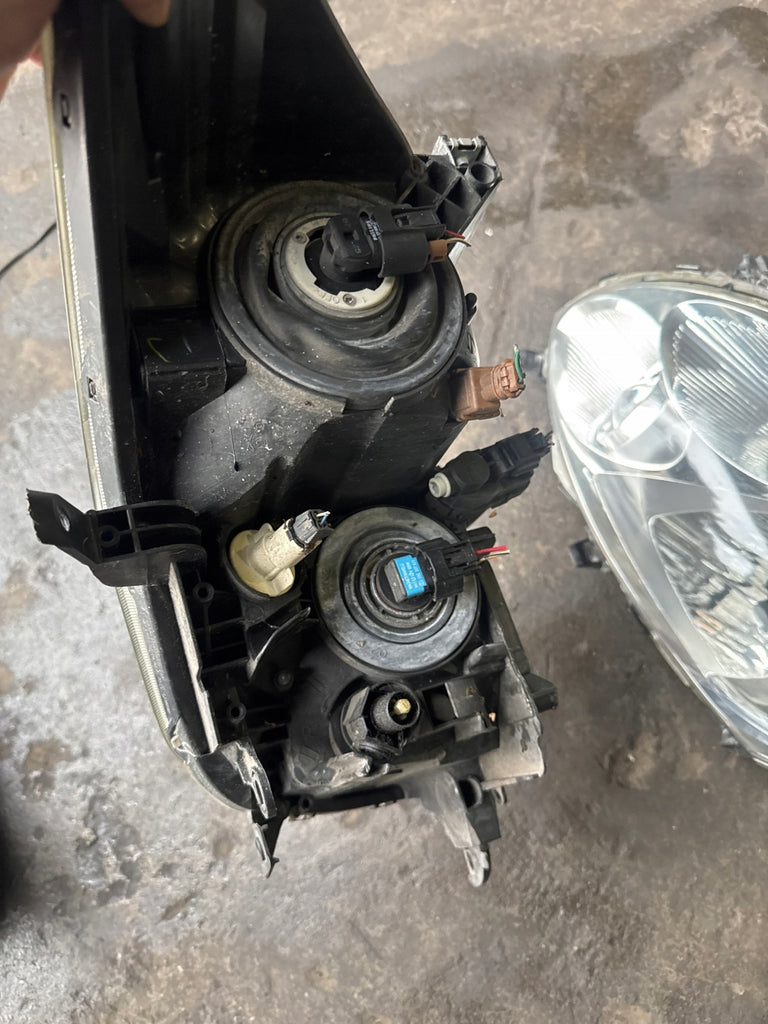 Frontscheinwerfer Toyota Auris Ein Satz Scheinwerfer Headlight SCH3694253557yj