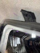 Laden Sie das Bild in den Galerie-Viewer, Frontscheinwerfer Renault Master 260106174R Rechts Scheinwerfer Headlight SCH7156764310xc