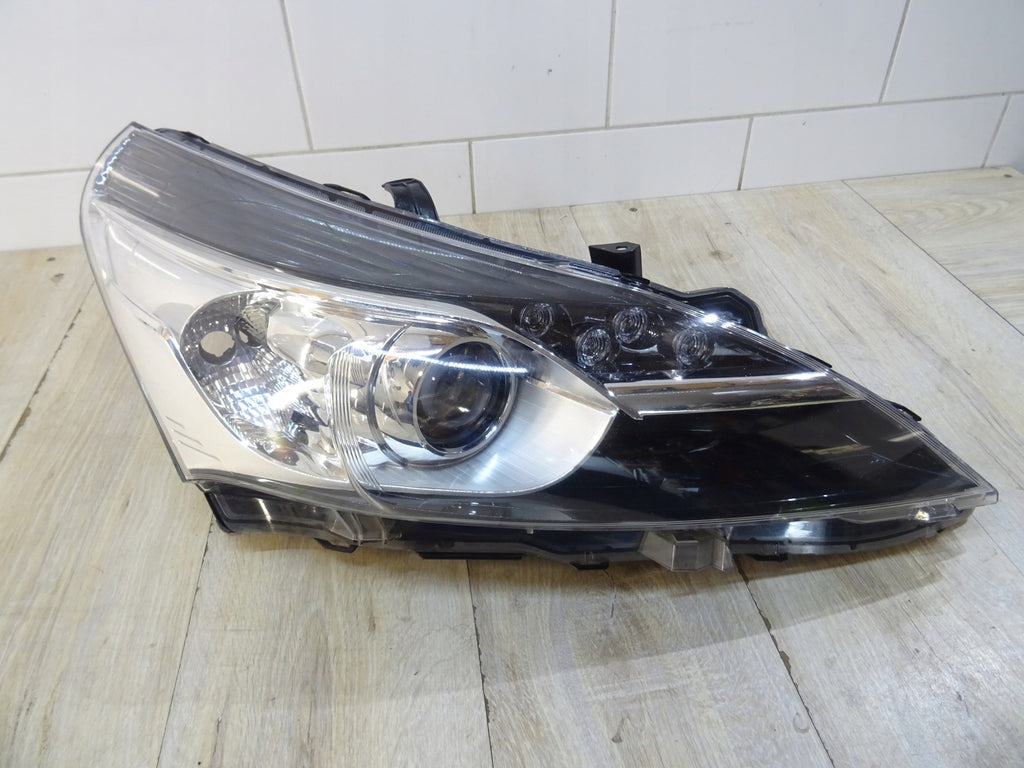 Frontscheinwerfer Toyota Verso 81110-0F181-00 Xenon Rechts Headlight SCH6190285987bp