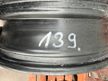 Laden Sie das Bild in den Galerie-Viewer, 1x Alufelge 18 Zoll 5.0&quot; 5x112 40ET CMS1211-4 Toyota Aygo Rim Wheel