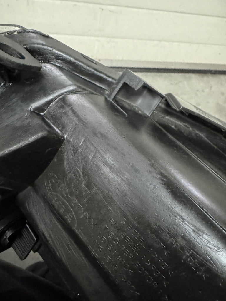 Frontscheinwerfer Kia Optima 921022T431 R009TG0278 Xenon Rechts Headlight SCH8261378201ki