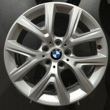 Laden Sie das Bild in den Galerie-Viewer, 4x Alufelge 17 Zoll 6.5" 5x112 39ET Glanz Silber 6856076-BM BMW F39 X1 F48 FEL5375346449cz