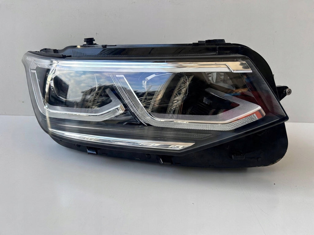 Frontscheinwerfer VW Tiguan 5NB941082C Rechts Scheinwerfer Headlight