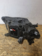 Laden Sie das Bild in den Galerie-Viewer, Frontscheinwerfer Peugeot 308 9849116580 LED Links Scheinwerfer Headlight SCH1925441245ba