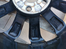 Laden Sie das Bild in den Galerie-Viewer, 1x Alufelge 17 Zoll 7.0&quot; 5x114.3 50ET 1107-6 Toyota Corolla Rim Wheel